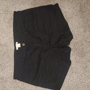 2/$10! Free! H&m black denim shorts sz 10